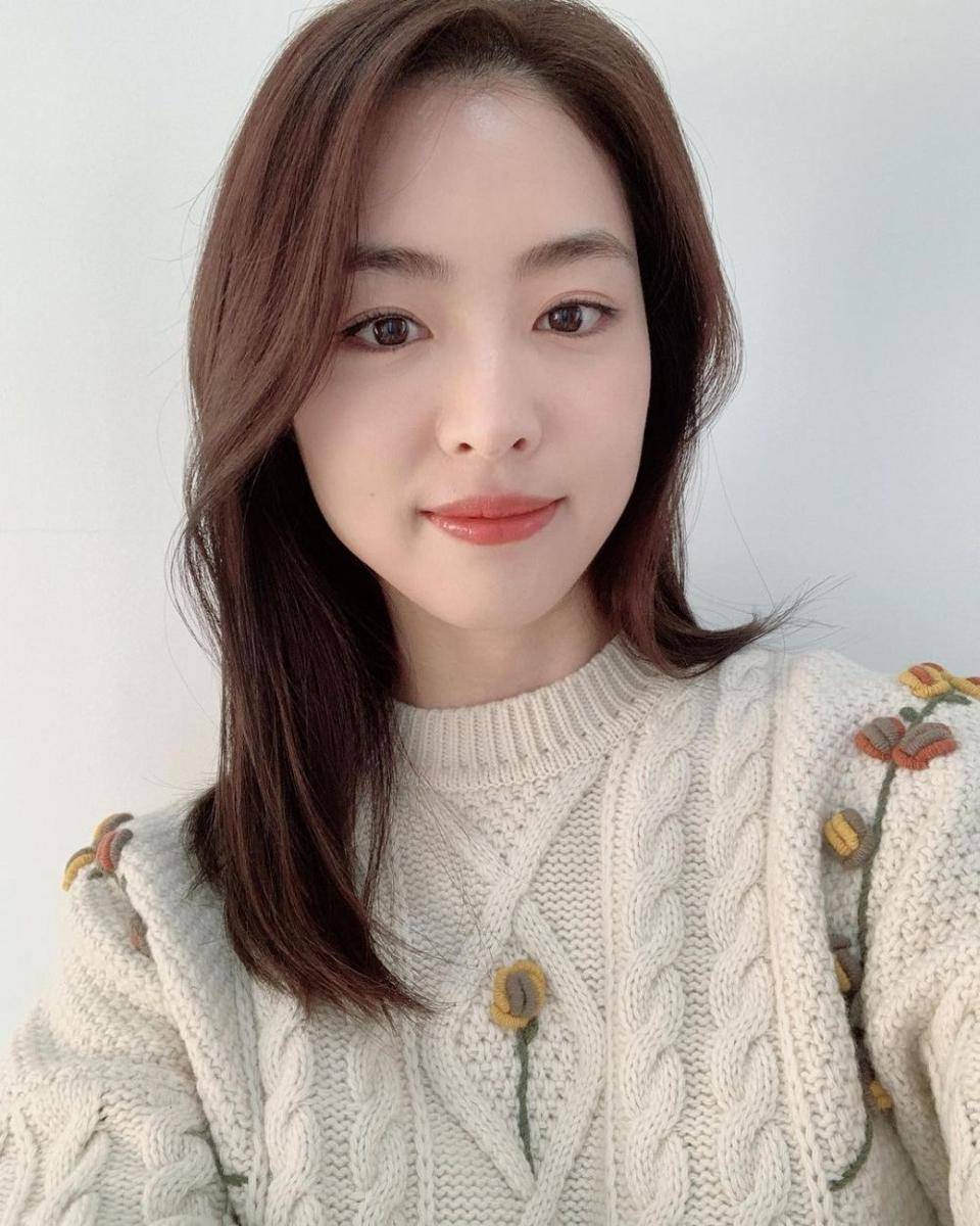 Instagram.com/yeonhee.luv/