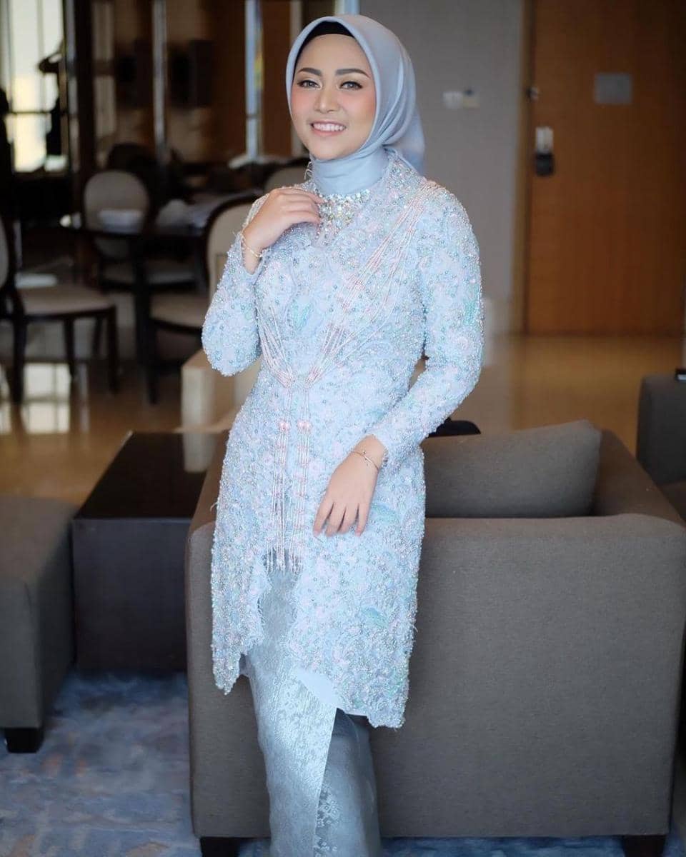 Instagram.com/rachelvennya