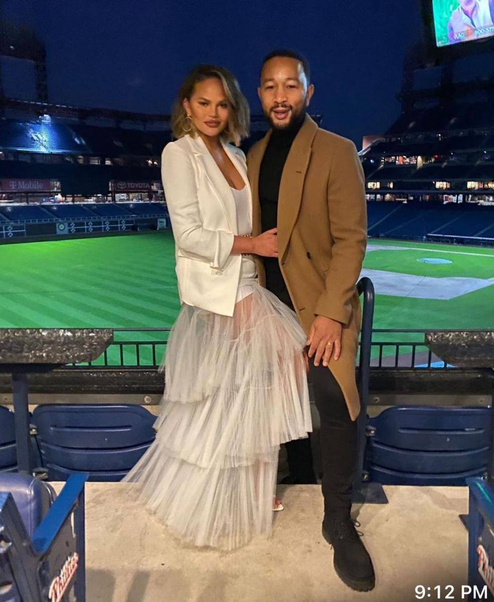 instagram.com/johnlegend