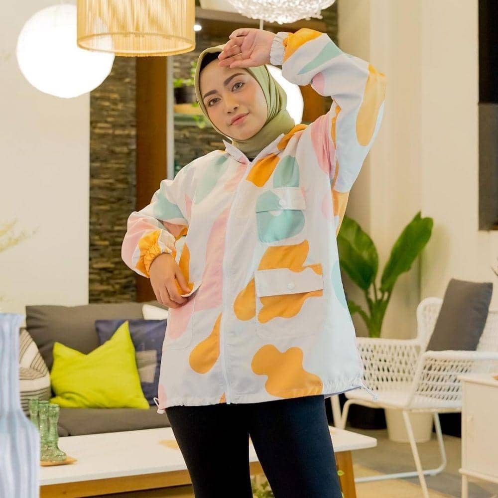 Instagram.com/rachelvennya