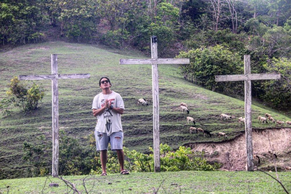 10 Foto Liburan Seru Mario Lawalata ke Nusa Tenggara Timur, Eksotis!