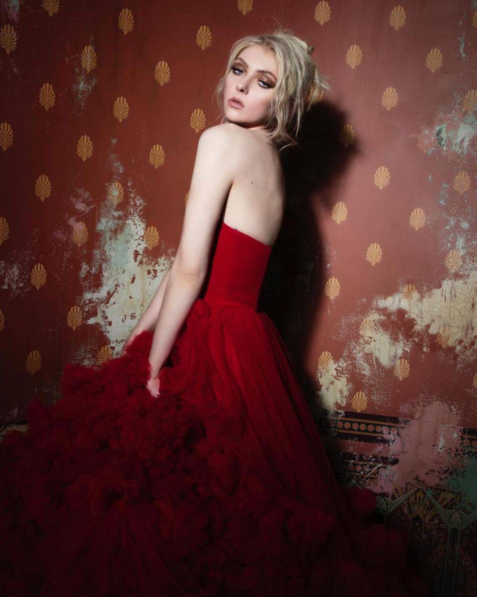instagram.com/taylormomsen