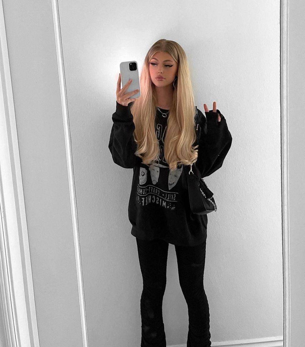 instagram.com/loren