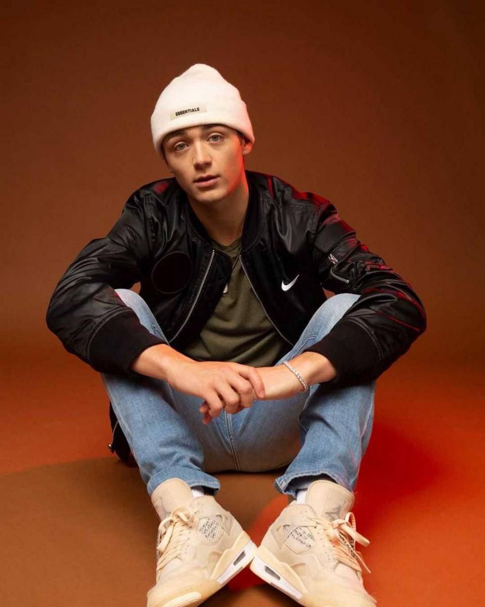Instagram.com/asherangel