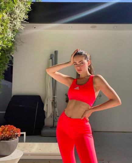 instagram.com/yaelshelbia