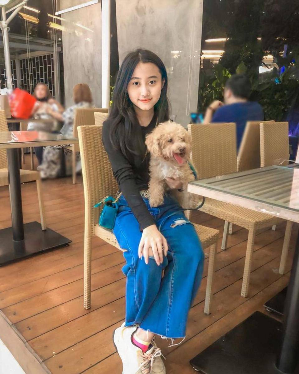 instagram.com/jkt48.abel