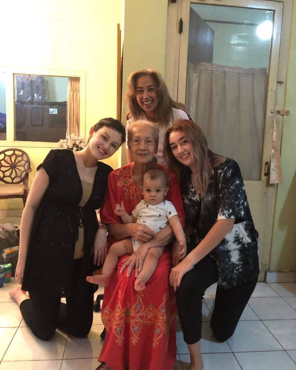 instagram.com/irvina_zainal