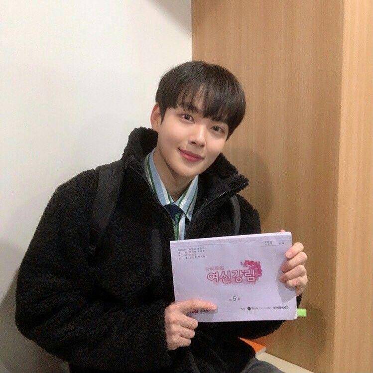 instagram.com/mingi_1122