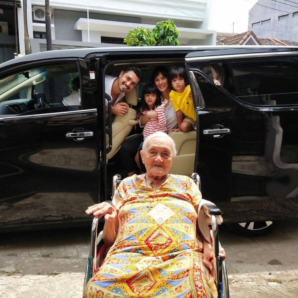 instagram.com/renata711