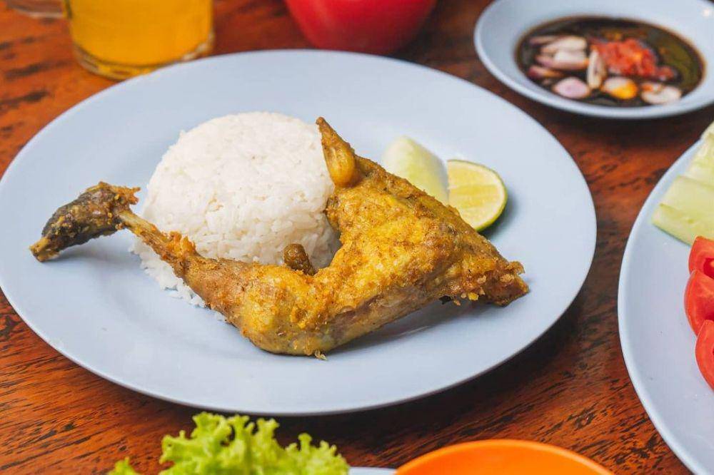 instagram.com/ayamgoreng_pemuda/