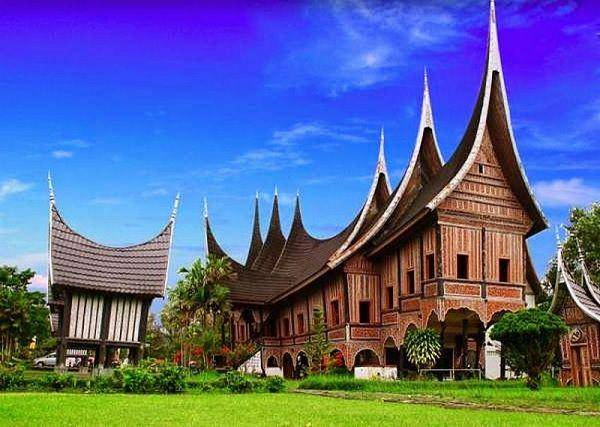 fajarsumbar.com