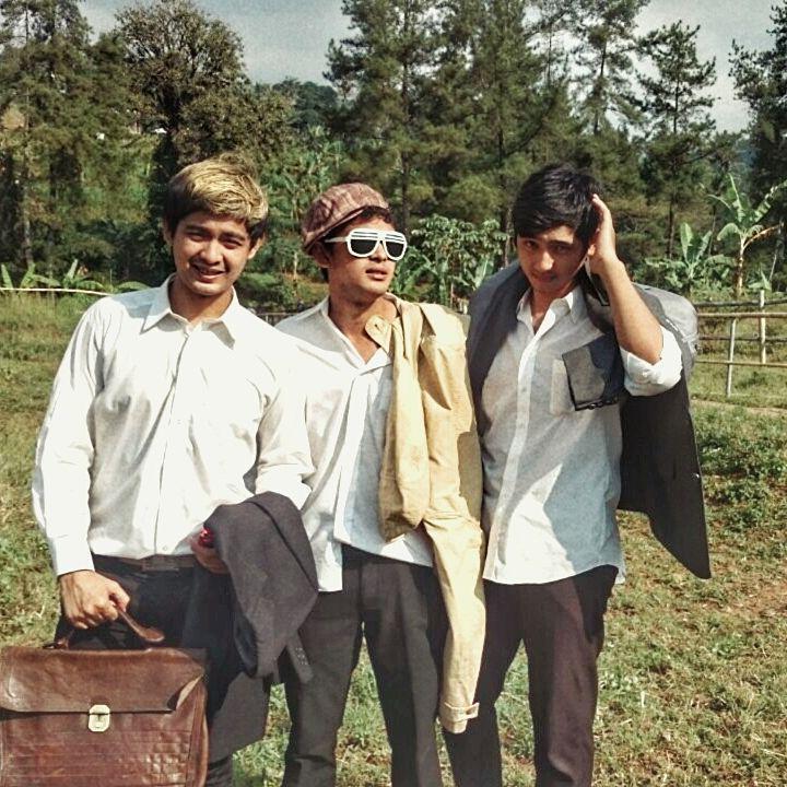 9 Potret Kece Persahabatan Arya Saloka, Ridwan Ghani, dan Adhi Sastro