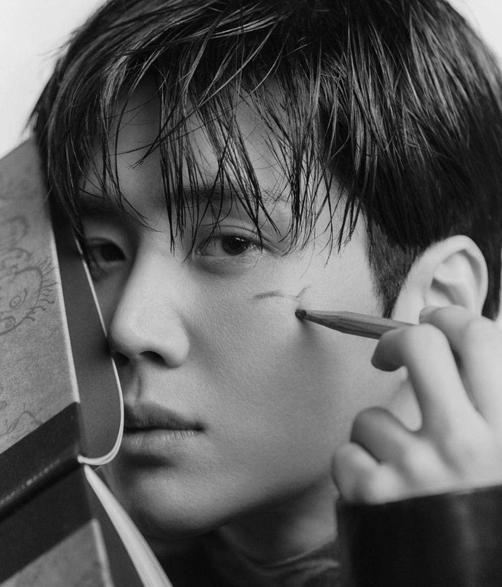 Kim Seon Ho (instagram.com/seonho__kim)
