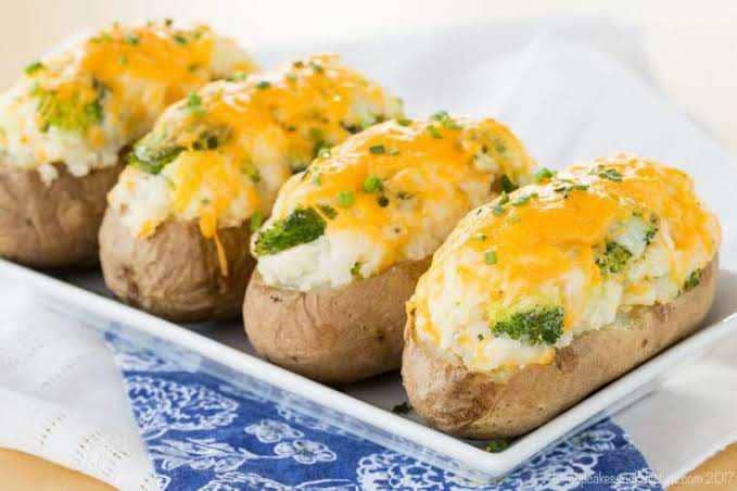 Resep Kentang Panggang Isi Keju yang Lembut dan Cheesy, Mudah Dibuat!
