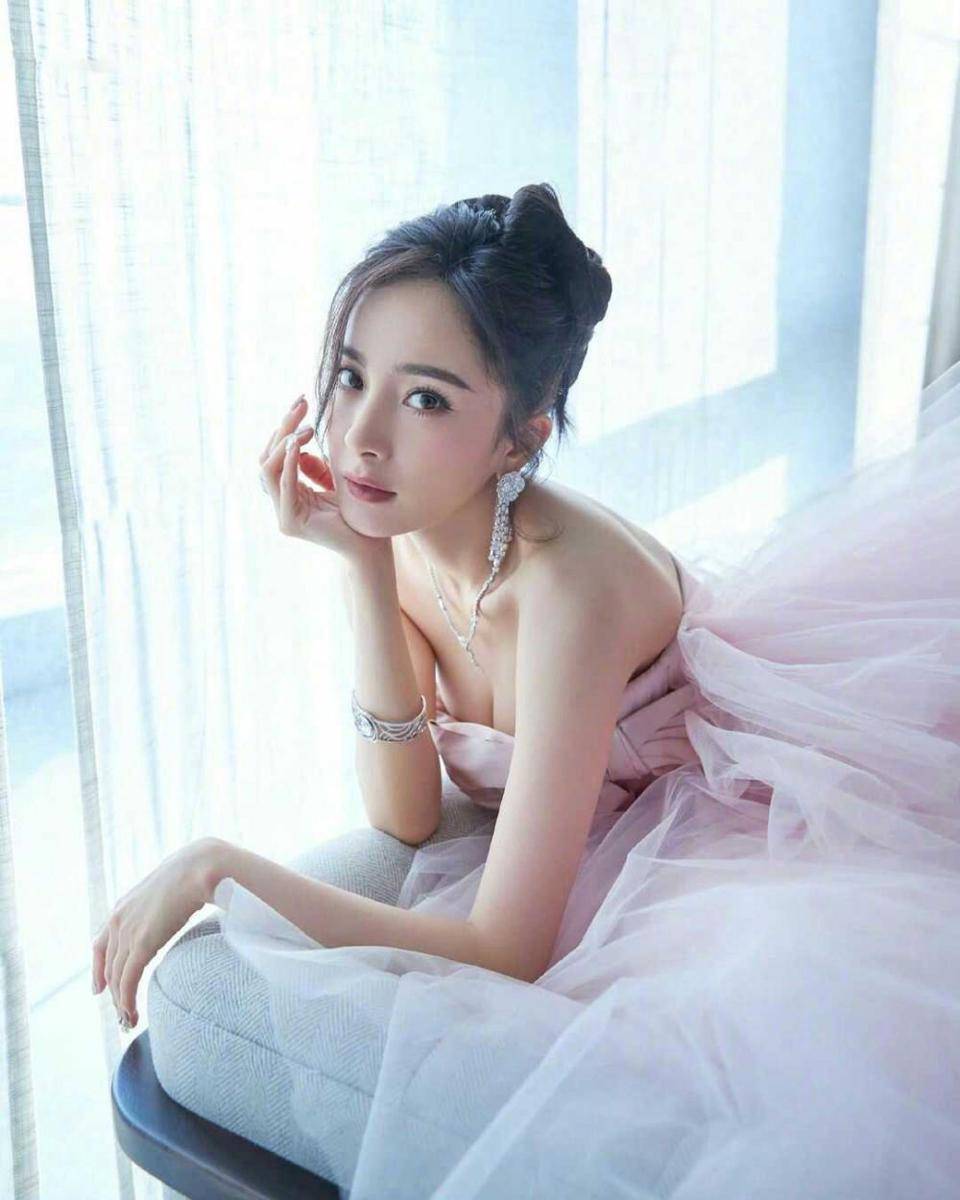 instagram.com/yangmi_