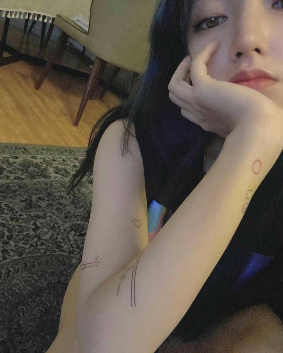 instagram.com/ chengxiao_0715