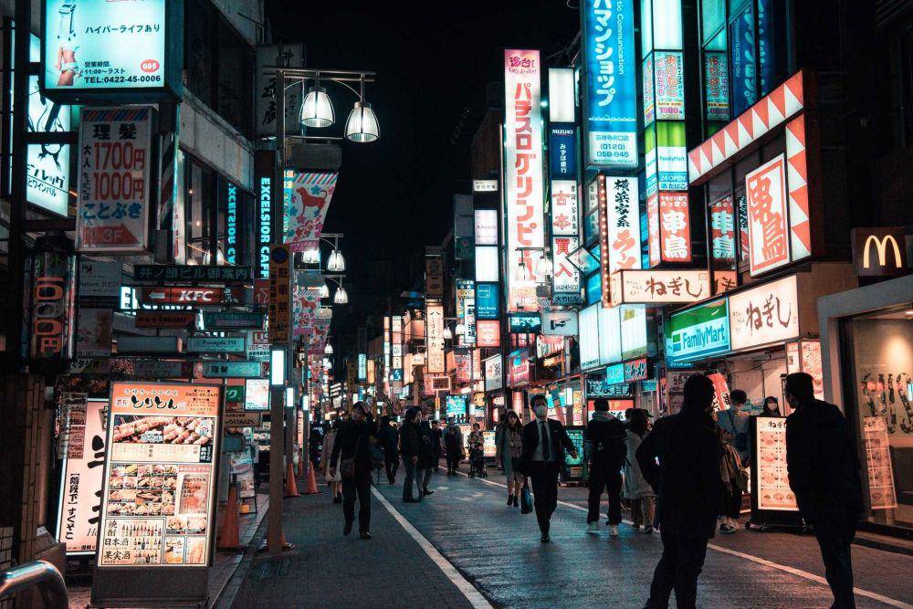Kasus harian Tokyo tembus 1.000, PM Suga himbau warga tak rayakan tahun baru di luar ruangan. Ilustrasi (pexels.com/Aby Chung)
