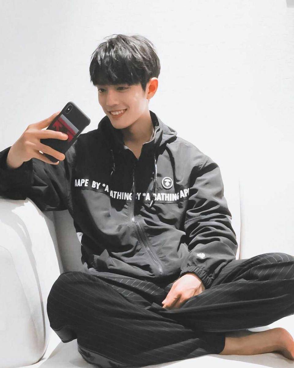 Instagram.com/zhanxiaoo.1005