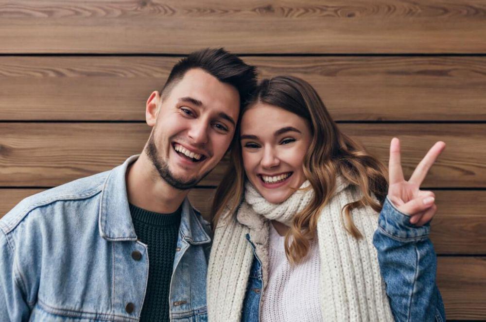6 Tanda kalau Sahabatmu Ternyata Menanam Benih Cinta Padamu