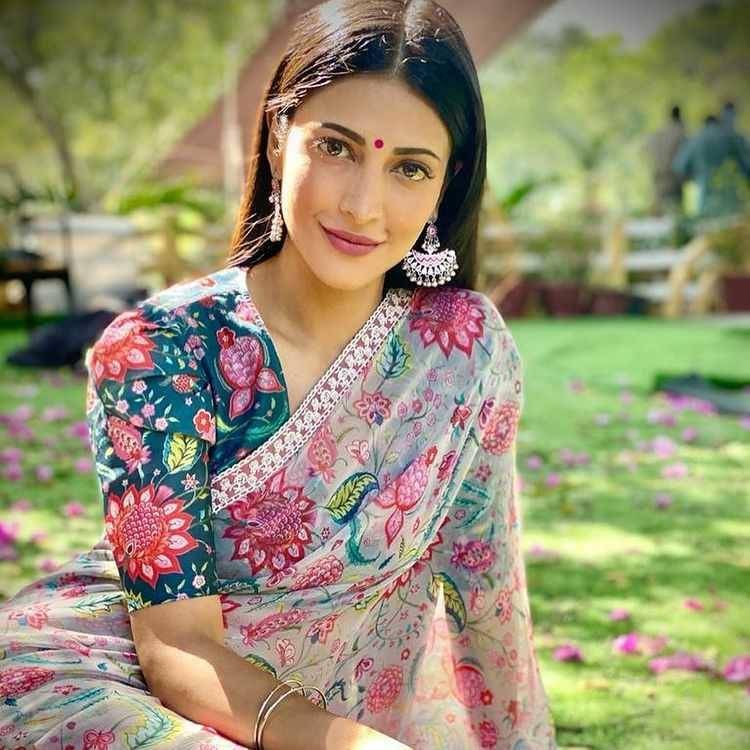 instagram.com/shrutzhaasan