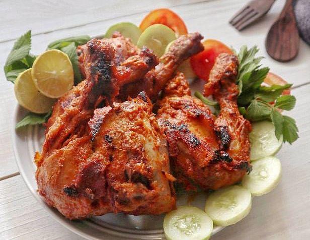 5 Resep Ayam Bumbu Merah yang Rasanya Khas Banget