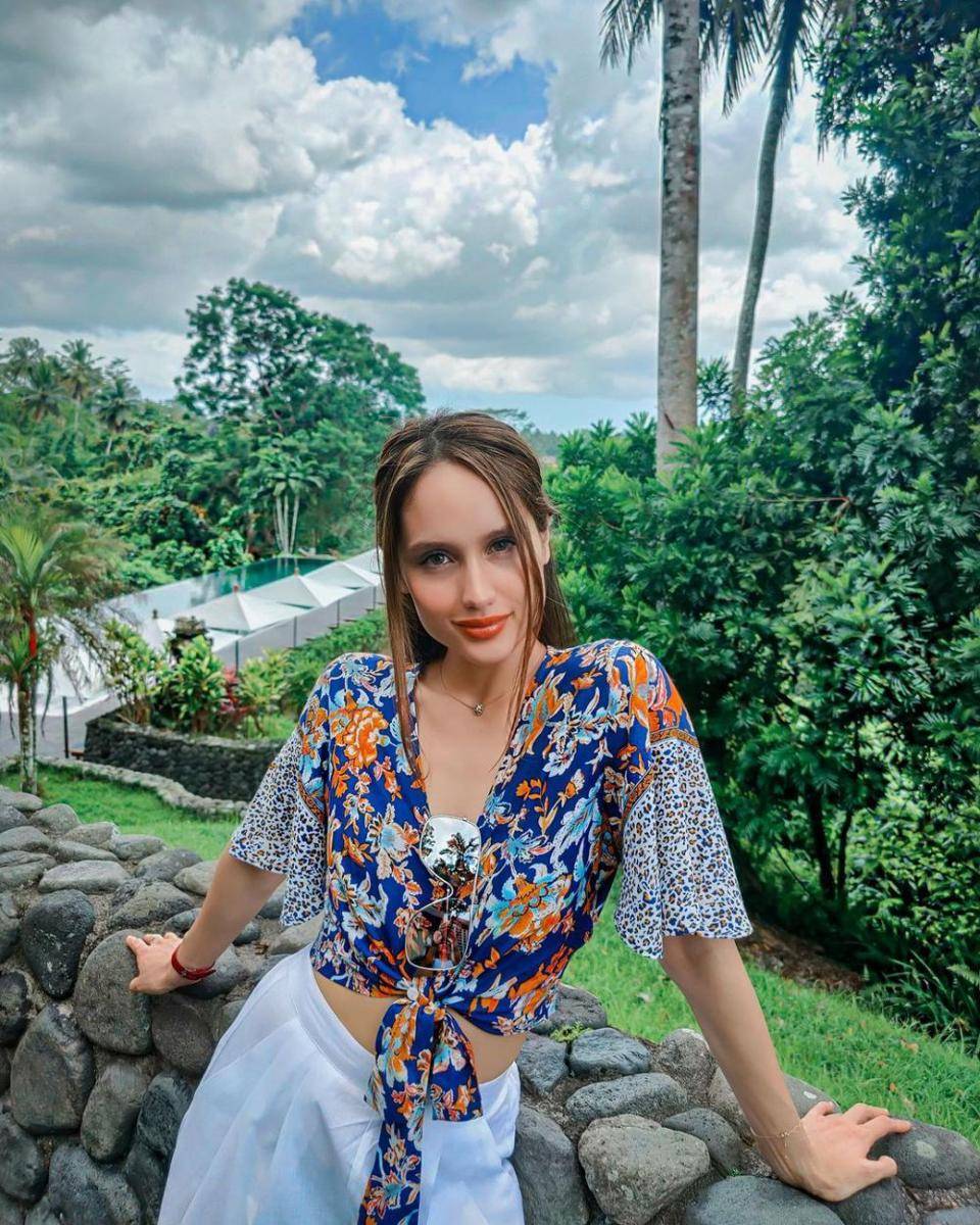 instagram.com/claurakiehl