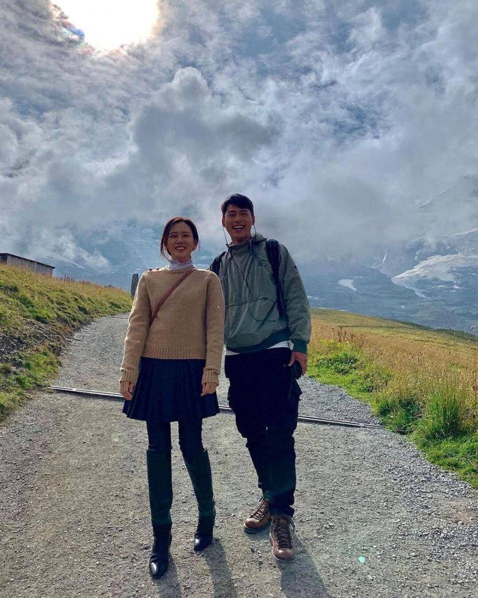 Son Ye Jin dan Hyun Bin (instagram.com/yejinhand)