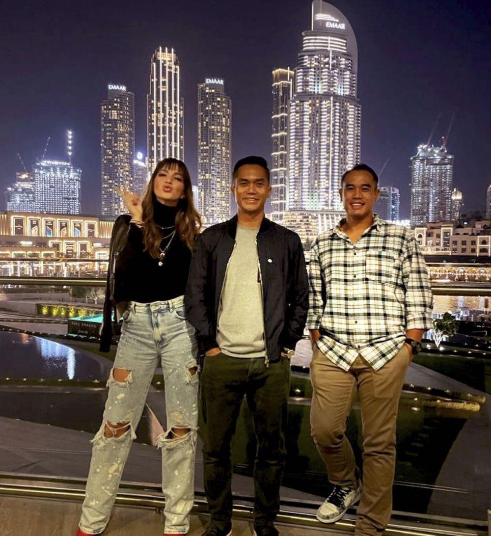 10 Potret Nia Ramadhani Liburan di Dubai, Tinggal di Hotel Mewah!