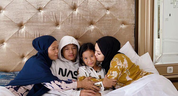 10 Kondisi Terbaru Imel Putri Cahyati Pasca Pulang Operasi