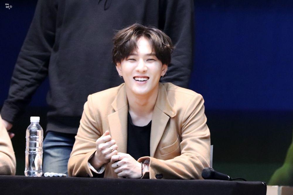 Genap 24 Tahun, 10 Fakta Donghyuk iKON Main Dancer Bersuara Merdu