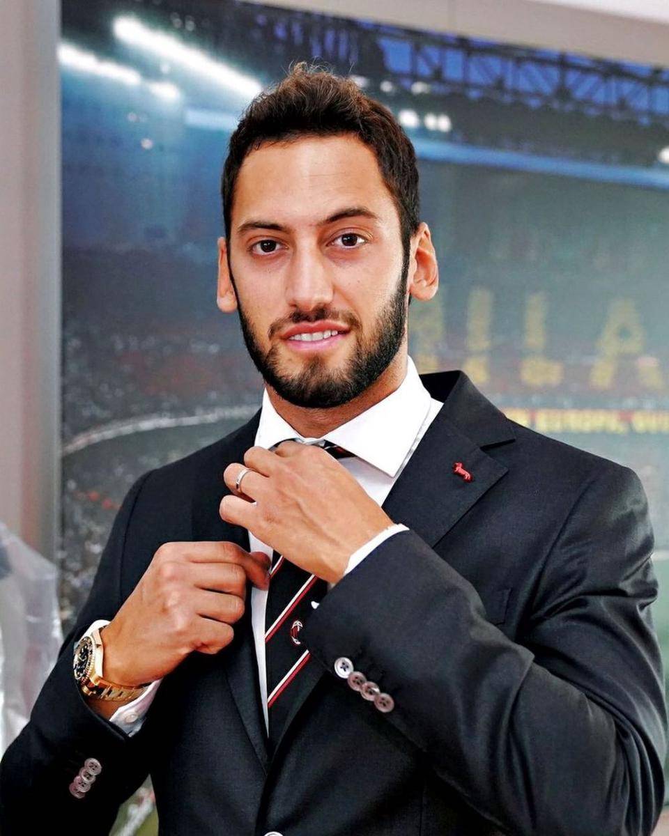 instagram.com/hakancalhanoglu
