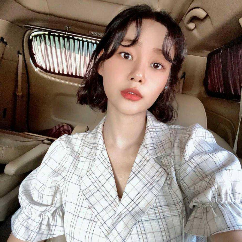 instagram.com/ yn_s_1230