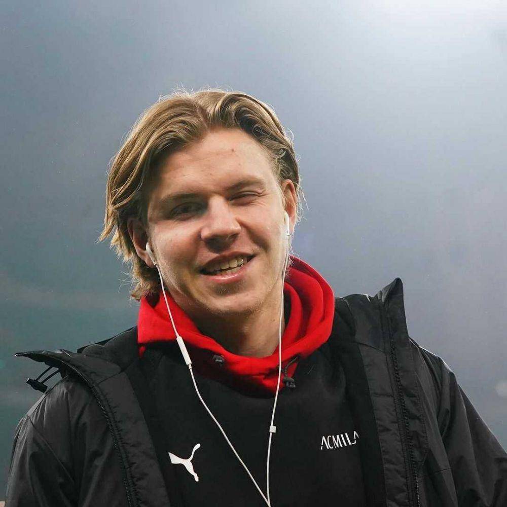 Instagram.com/acmilan
