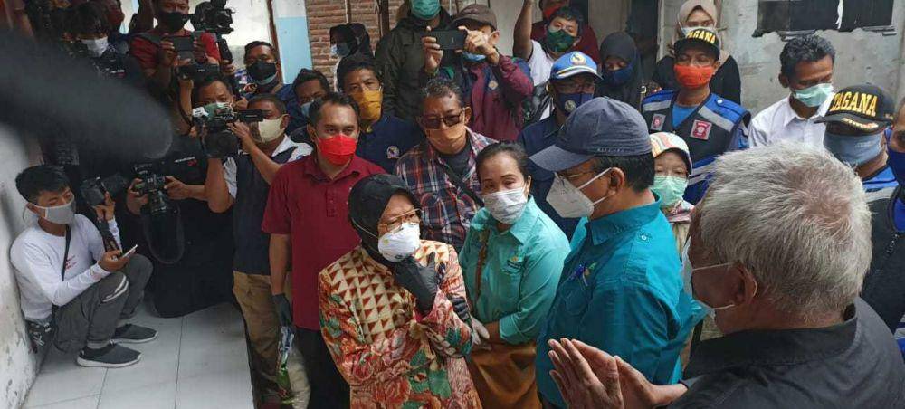 Risma Blusukan di Balongcangkring Mojokerto/ Zainul Arifin