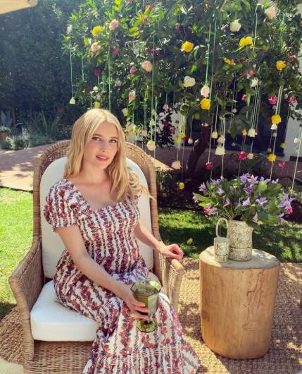instagram.com/emmaroberts