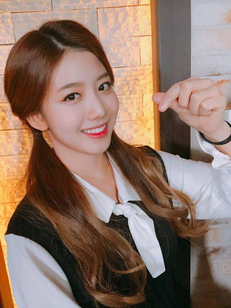 twitter.com/yujujin94