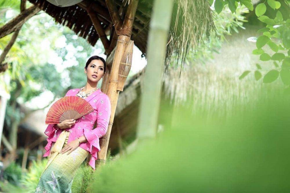 instagram.com/nadiamulya kebaya encim