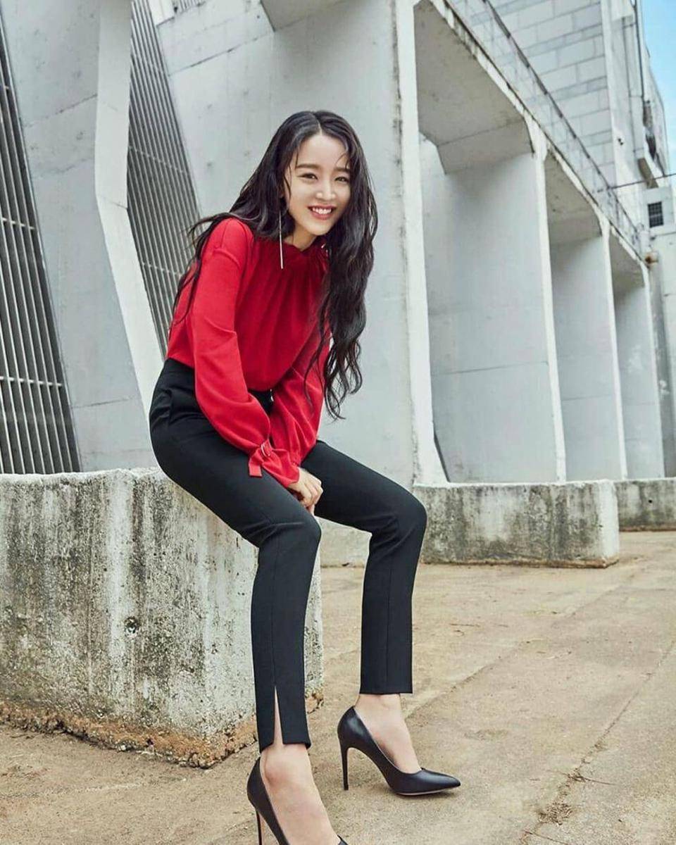 Instagram.com/loveshinhyesun