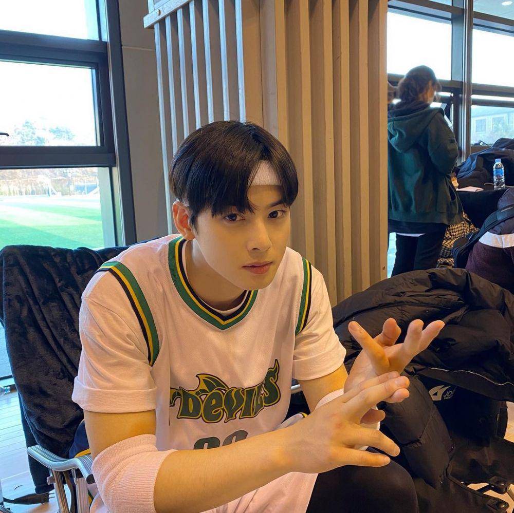 Instagram.com/eunwoo.o_c