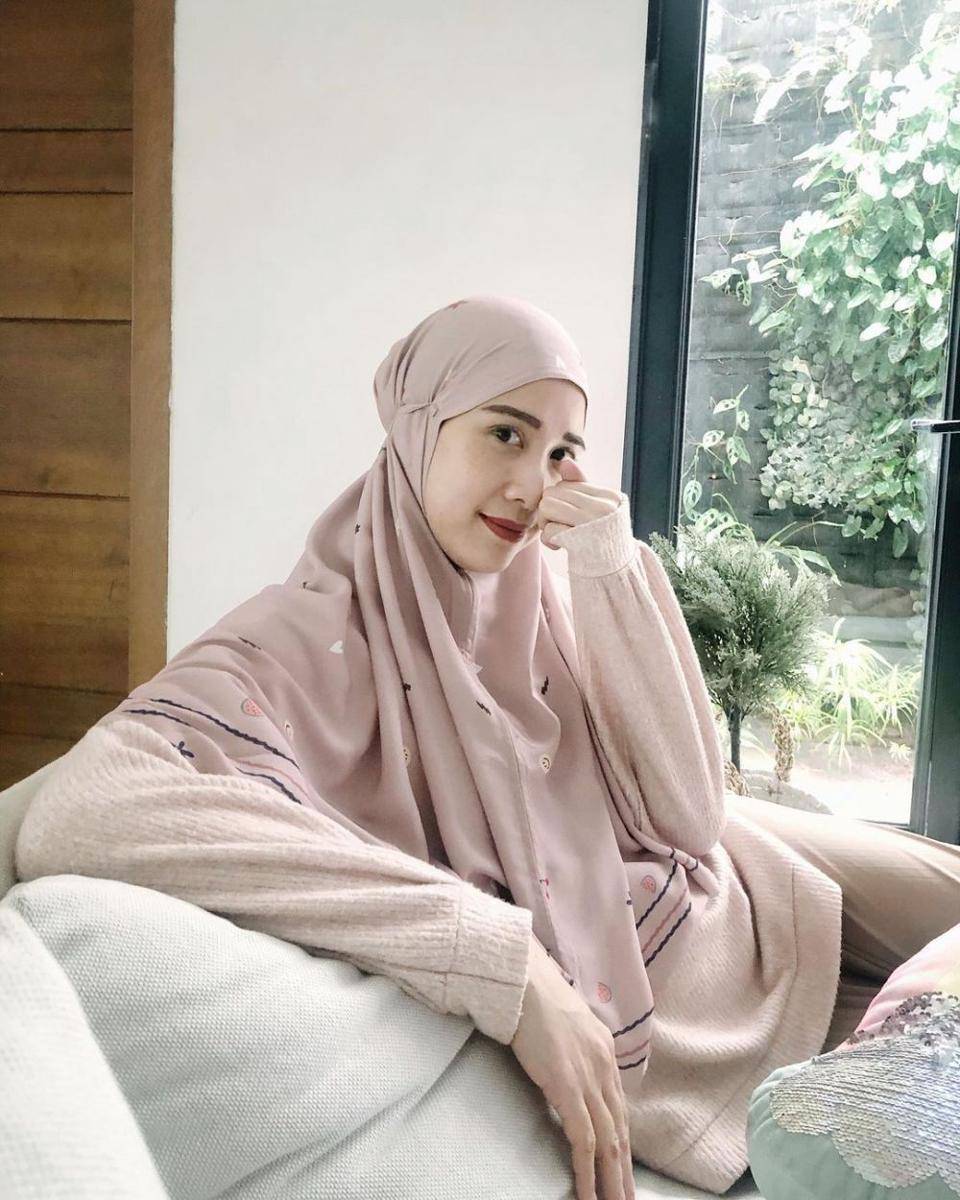 instagram.com/fannyfabriana