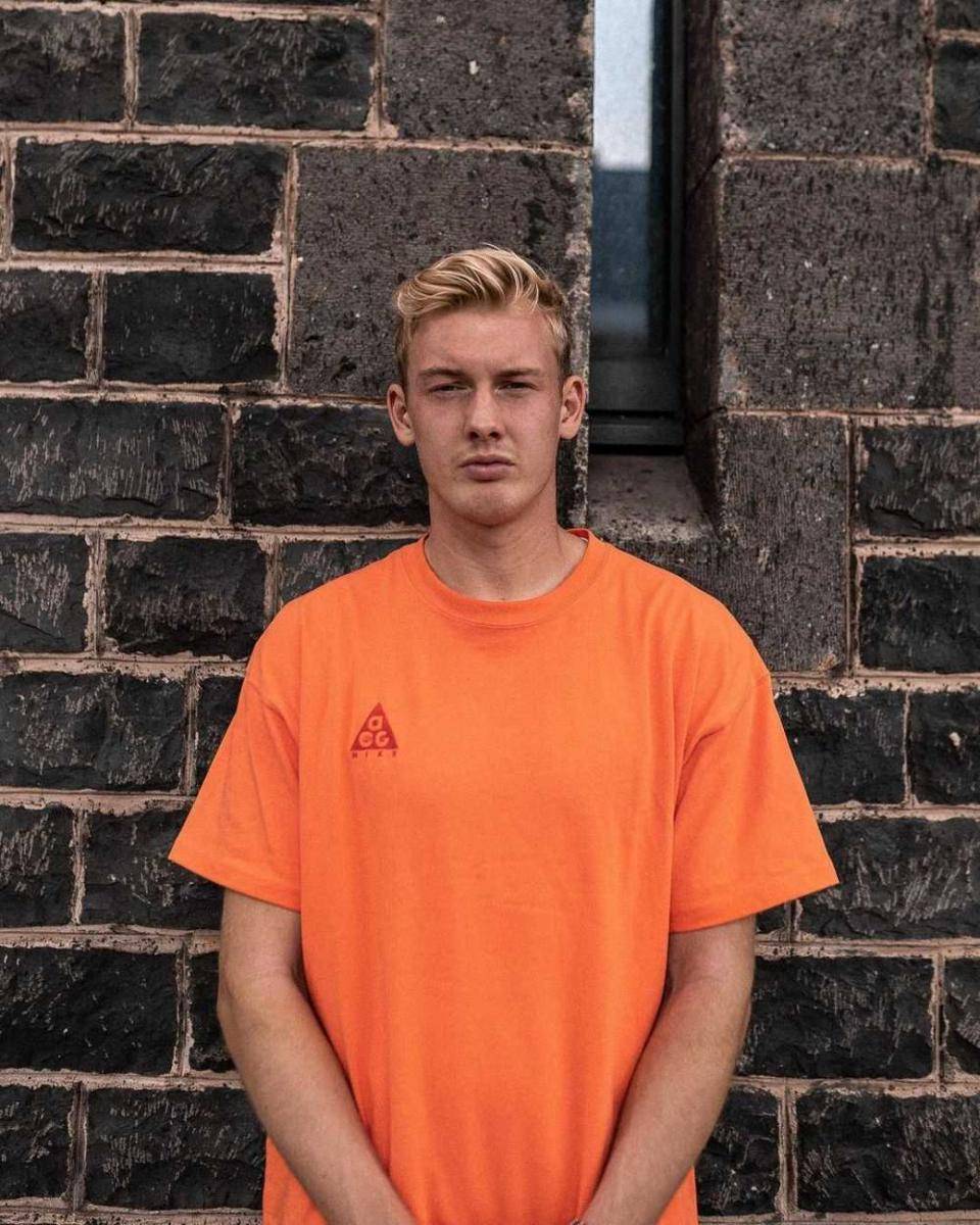 Instagram.com/julianbrandt