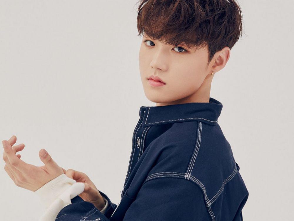10 Potret Doyoung TREASURE dengan Tatapan Tajamnya, Bikin Ambyar!