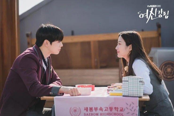 Ada 'True Beauty', Ini 5 KDrama Sekolah dengan Kisah Cinta Segitiga