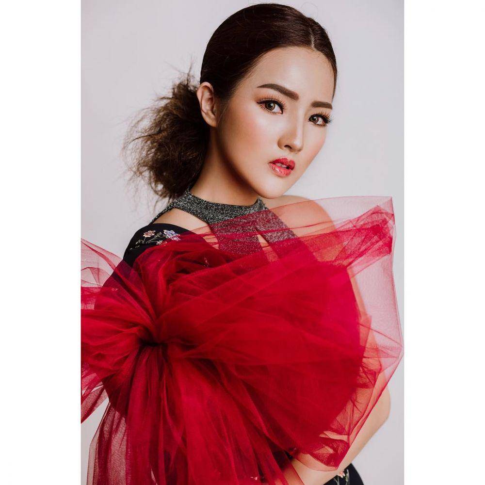 instagram.com/astridellena