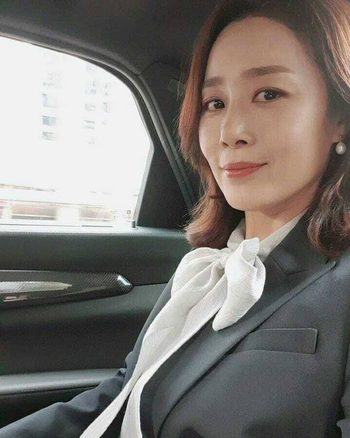 instagram.com/jeonghee_moon