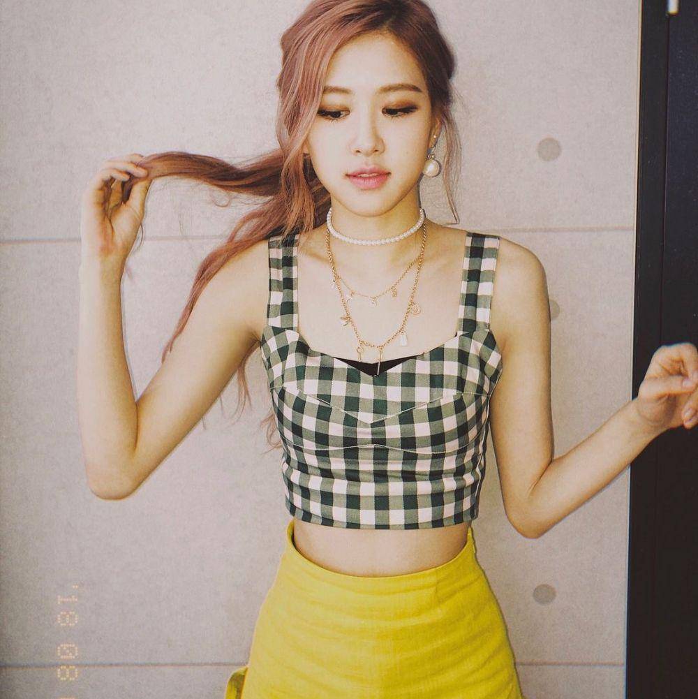Instagram.com/roses_are_rosie