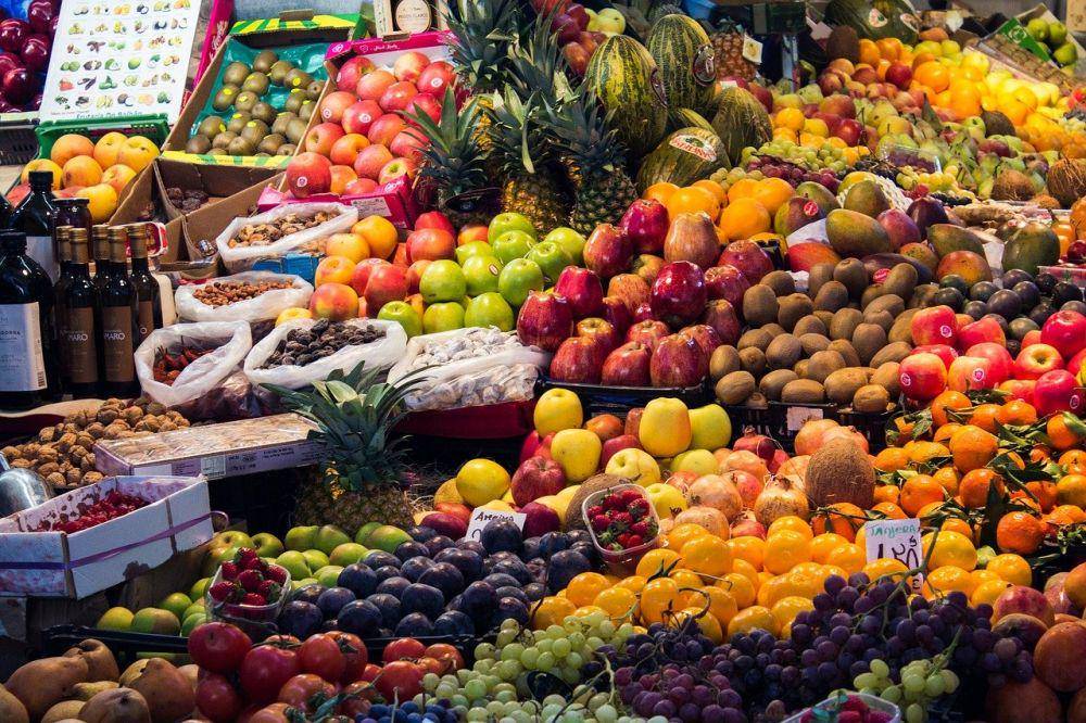 ilustrasi buah dan sayur (Pixabay/Monlaw)