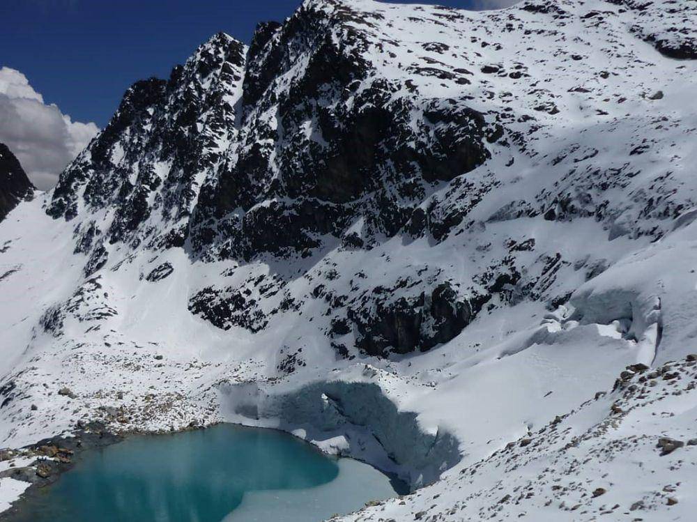 Pemandangan Laguna Glaciar di Bolivia. instagram.com/serch_techno99/