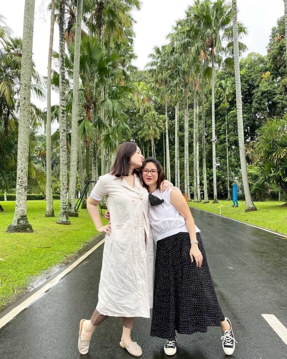 Instagram.com/monaratuliu
