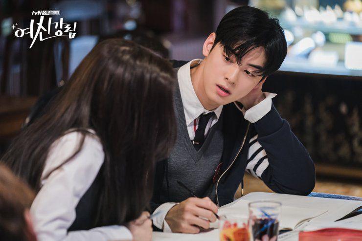 5 KDrama dengan Cinta Segitiga yang Bikin Netizen Susah Pilih Tim